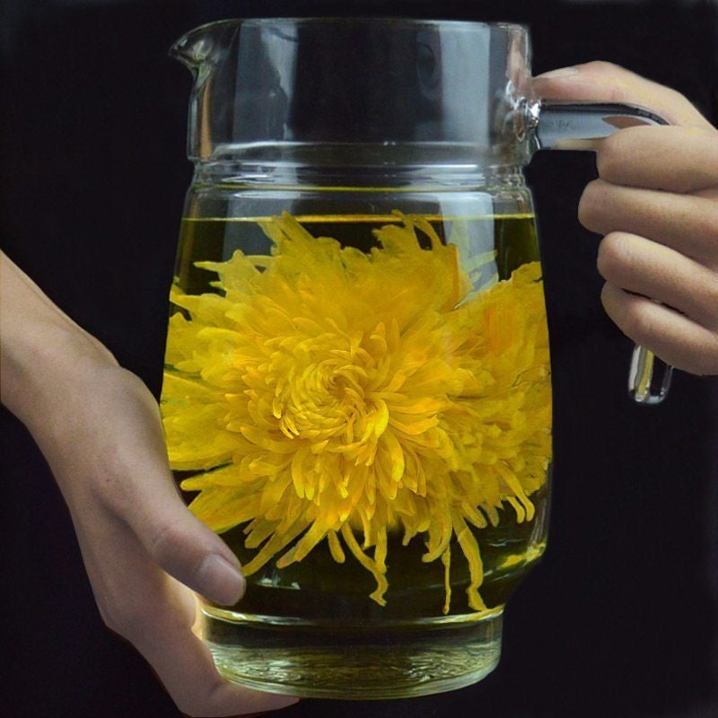 Natural Golden-yellow Chrysanthemum Flowers